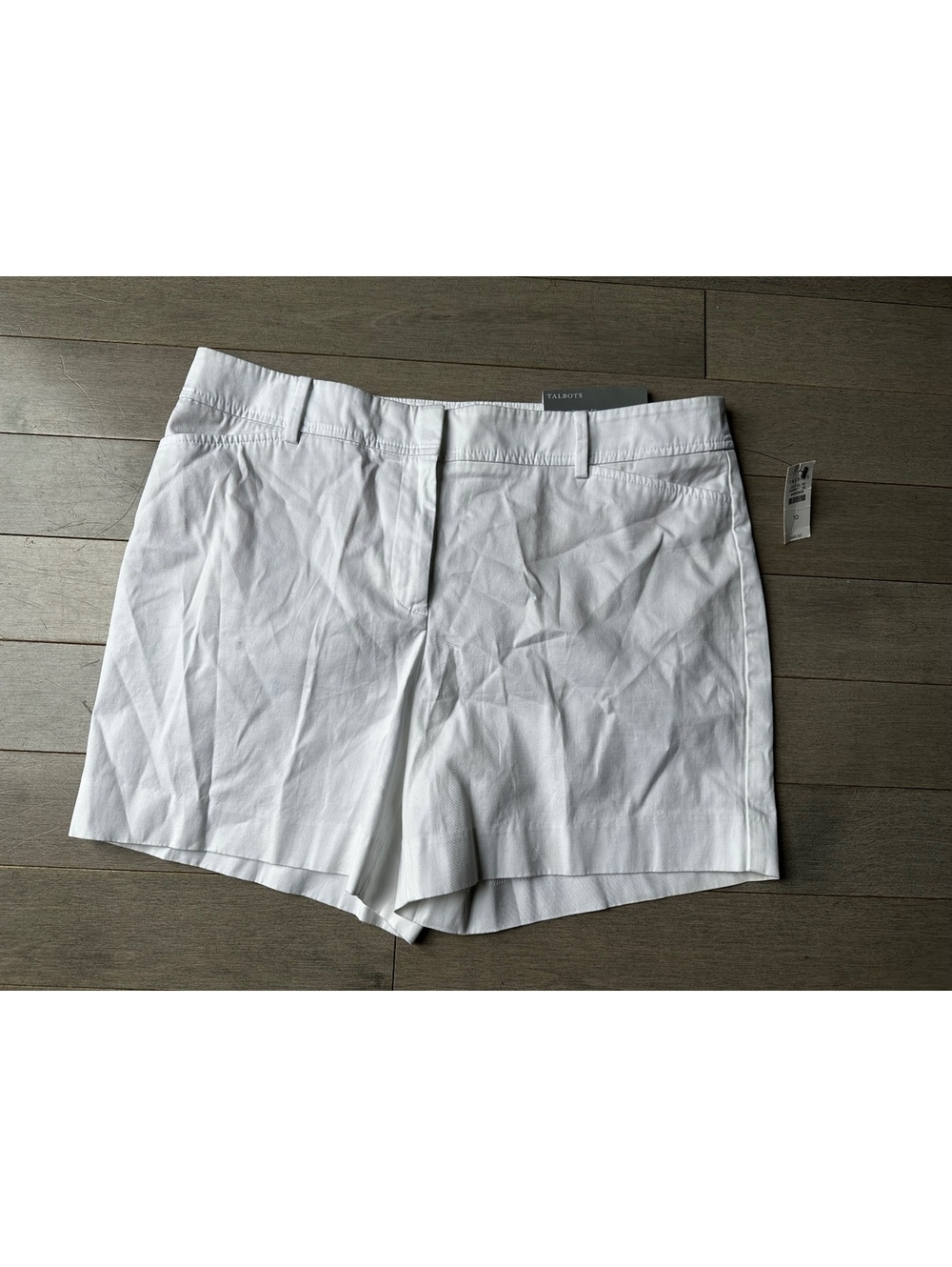 Women’s Talbots Perfect Short 5" White Relaxed Chino Shorts Cotton Size 10 NWT